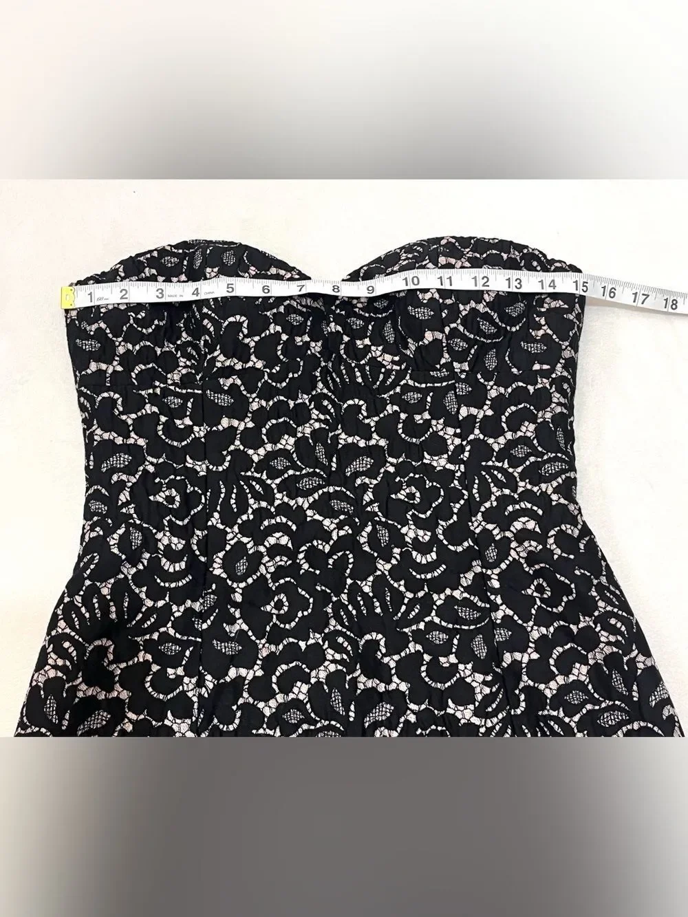 Michael Kors Strapless Black & Cream Lace Sheath Dress Back Zip & Slit Women’s 6